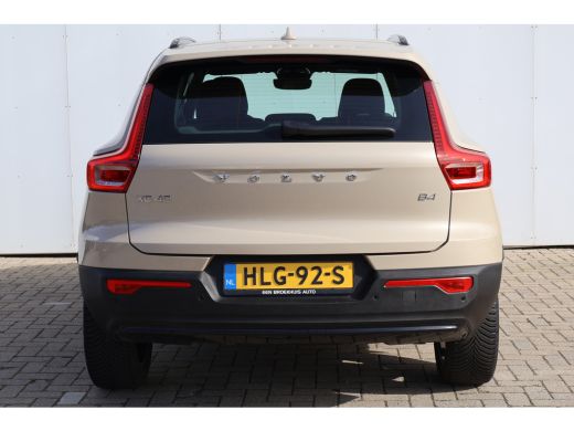 Volvo  XC40 2.0 B4 Plus Dark | Trekhaak | Harman Kardon | BLIS | ActivLease financial lease