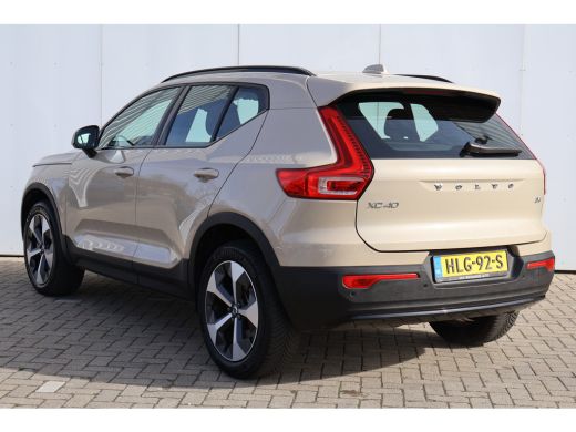 Volvo  XC40 2.0 B4 Plus Dark | Trekhaak | Harman Kardon | BLIS | ActivLease financial lease
