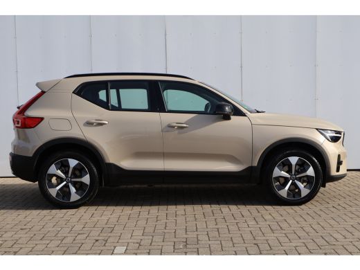 Volvo  XC40 2.0 B4 Plus Dark | Trekhaak | Harman Kardon | BLIS | ActivLease financial lease