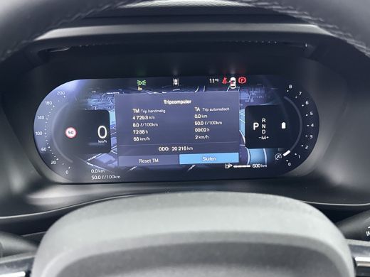 Volvo  XC40 B4 Plus Dark | 19" Allseason | Trekhaak | Voorruitverwarming | Elektr. verst. Stoelen | Harman Ka... ActivLease financial lease