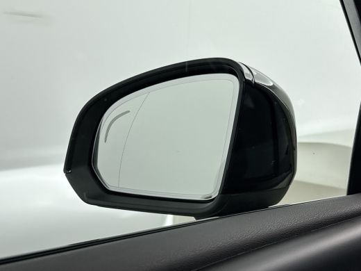 Volvo  XC40 B4 Plus Dark | 19" Allseason | Trekhaak | Voorruitverwarming | Elektr. verst. Stoelen | Harman Ka... ActivLease financial lease