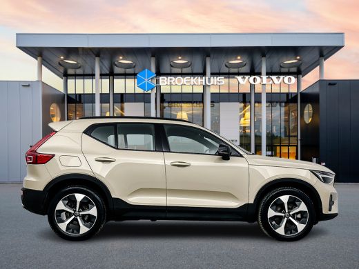 Volvo  XC40 B4 Plus Dark | 19" Allseason | Trekhaak | Voorruitverwarming | Elektr. verst. Stoelen | Harman Ka... ActivLease financial lease