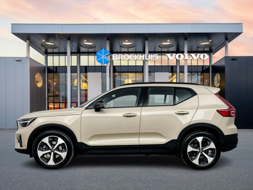 Volvo  XC40 B4 Plus Dark | 19" Allseason | Trekhaak | Voorruitverwarming | Elektr. verst. Stoelen | Harman Ka... ActivLease financial lease