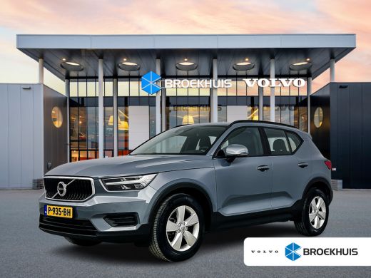Volvo  XC40 T2 A/T Momentum Core | 17" | Navigatie | Carplay | Parkeercamera | Parkeersensoren V+A | Cruise C...