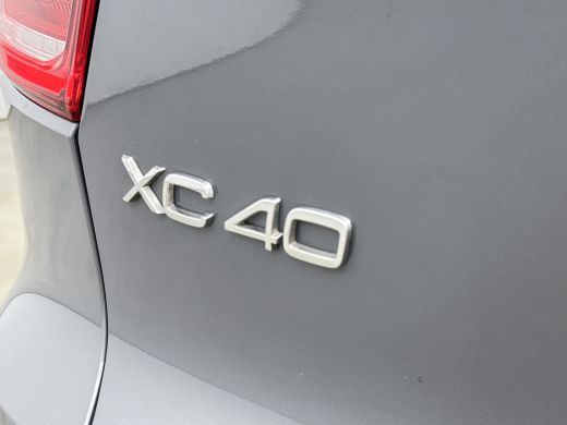 Volvo  XC40 T2 A/T Momentum Core | 17" | Navigatie | Carplay | Parkeercamera | Parkeersensoren V+A | Cruise C... ActivLease financial lease