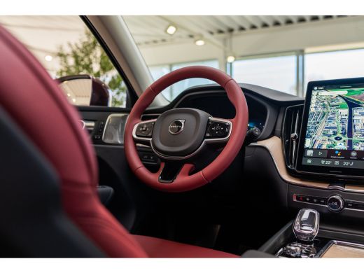 Volvo  XC60 T8 Ultra | Rood Leder! | B&W | Luchtvering | Pano | UNIEK!! | GeenImport! ActivLease financial lease