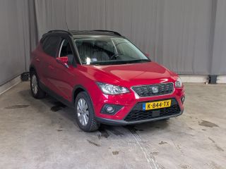 Seat Arona 1.0 TSI 110 pk Style Business Intense | Trekhaak | Achteruitrijcamera | Keyless entry/start |