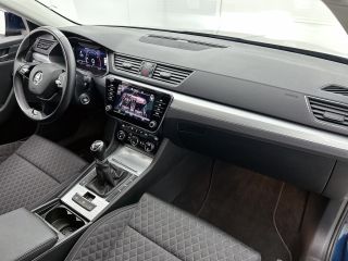 Skoda Superb Combi 1.5 TSI 6 Versn. ACT / Business Edition / Trekhaak / Pdc./ Airco-ecc./ Xenon / Navigatie / ...