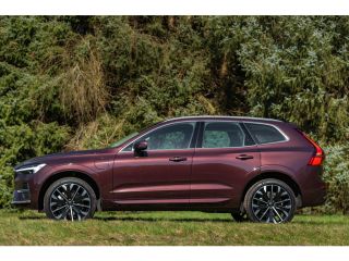 Volvo  XC60 T8 Ultra | Rood Leder! | B&W | Luchtvering | Pano | UNIEK!! | GeenImport!