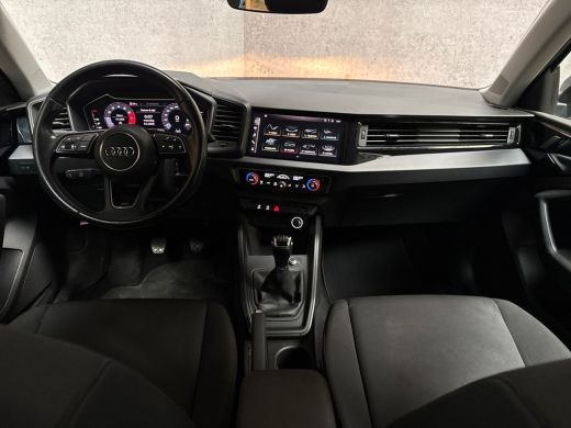 Audi A1 Sportback Sportback 25 TFSI Sport (APPLE CARPLAY, CLIMATE, PARKEERSENSOREN, SPORTSTOELEN, LM VELGEN, ARMSTE... ActivLease financial lease