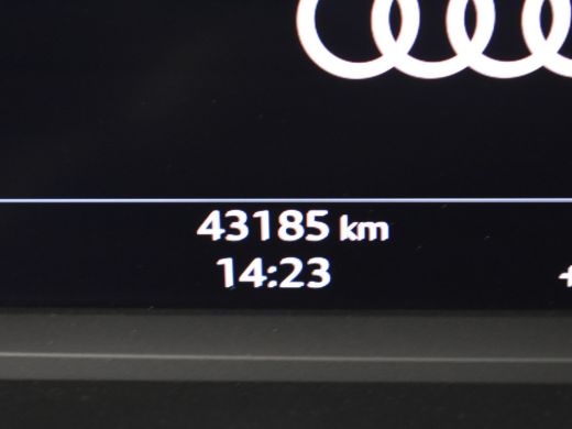 Audi Q3 45 TFSI e S Edition 245Pk | Glazen Schuifdak | Achteruitrijcamera | Lederen bekleding | Stoelverw... ActivLease financial lease