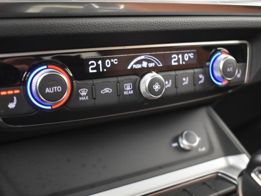 Audi Q3 45 TFSI e S Edition 245Pk | Glazen Schuifdak | Achteruitrijcamera | Lederen bekleding | Stoelverw... ActivLease financial lease