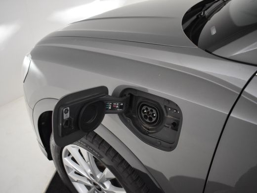 Audi Q3 45 TFSI e S Edition 245Pk | Glazen Schuifdak | Achteruitrijcamera | Lederen bekleding | Stoelverw... ActivLease financial lease