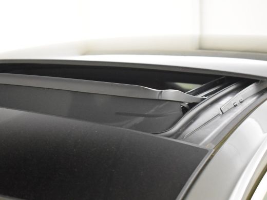 Audi Q3 45 TFSI e S Edition 245Pk | Glazen Schuifdak | Achteruitrijcamera | Lederen bekleding | Stoelverw... ActivLease financial lease