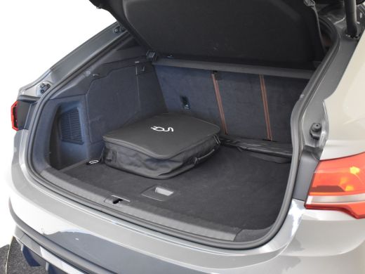 Audi Q3 45 TFSI e S Edition 245Pk | Glazen Schuifdak | Achteruitrijcamera | Lederen bekleding | Stoelverw... ActivLease financial lease