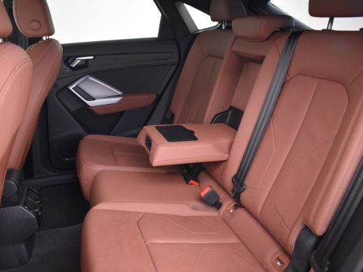 Audi Q3 45 TFSI e S Edition 245Pk | Glazen Schuifdak | Achteruitrijcamera | Lederen bekleding | Stoelverw... ActivLease financial lease