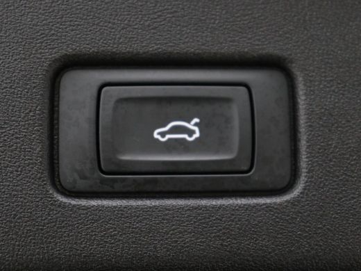 Audi Q4 e-tron 40 Launch edition Advanced Plus 77 kWh | SOH 94% | Warmtepomp | Stoelverwarming | Adaptive cruise... ActivLease financial lease