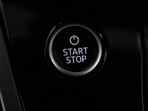 Audi Q4 e-tron 40 Launch edition Advanced Plus 77 kWh | SOH 94% | Warmtepomp | Stoelverwarming | Adaptive cruise... ActivLease financial lease