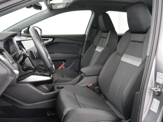 Audi Q4 e-tron 40 Launch edition Advanced Plus 77 kWh | SOH 94% | Warmtepomp | Stoelverwarming | Adaptive cruise... ActivLease financial lease
