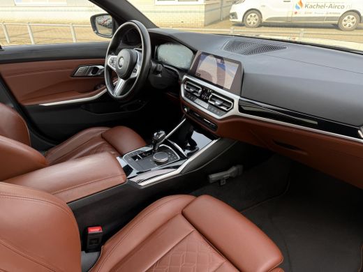 BMW 3 Serie Touring Aut. 330e High Exe. M-Sport Individual | SoH 98% | Trekhaak | Panorama | 360 Camera | Led... ActivLease financial lease
