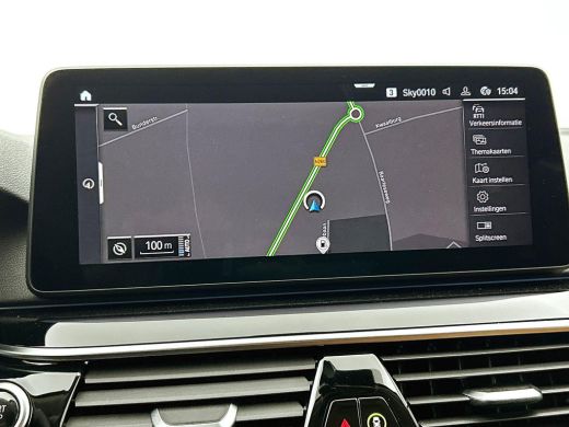 BMW 5 Serie 530e Business Edition Plus CAMERA | NAVI & CARPLAY | AD-CRUISE | TREKHAAK ActivLease financial lease