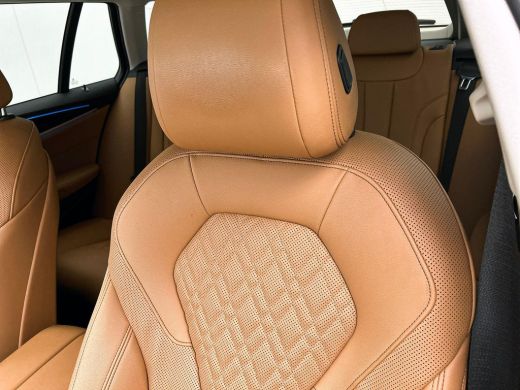 BMW 5 Serie 530e Business Edition Plus CAMERA | NAVI & CARPLAY | AD-CRUISE | TREKHAAK ActivLease financial lease