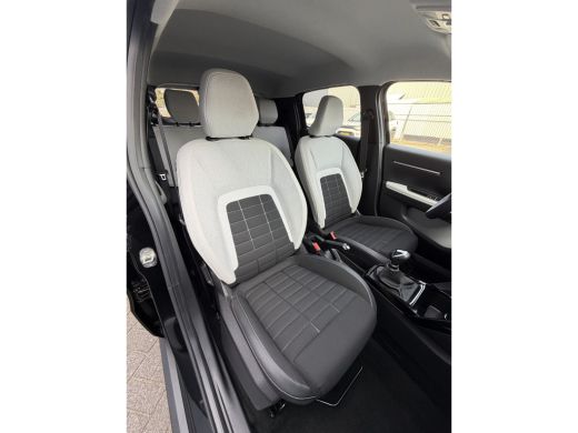 Citroën C3 100pk Max (Camera - LED - Automatische Airco - Navigatie - Parkeersensoren - Draadloos laden - Ap... ActivLease financial lease