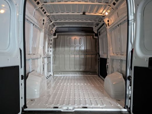 Citroën Jumper 2.2 BlueHDi 140pk L2H2 3.5t | NIEUW BPM VRIJ! | Achteruitrijcamera | Airco (automatisch) | Cruise... ActivLease financial lease