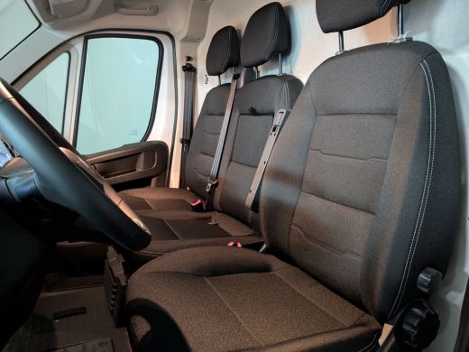 Citroën Jumper 2.2 BlueHDi 140pk L2H2 3.5t | NIEUW BPM VRIJ! | Achteruitrijcamera | Airco (automatisch) | Cruise... ActivLease financial lease