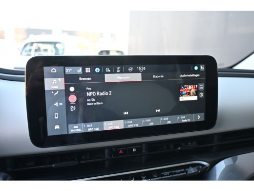 Fiat 500 1.0 Hybrid La Prima VOORRAAD-ACTIE! 8 Jaar Garantie! | Panoramadak | JBL | Vol-Leder | Stoelverwa... ActivLease financial lease