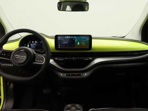 Fiat 500 Urban 24 kWh Cruise | Carplay | Digitaal Dashboard | Keyless | Climate Control | DAB | 16" Lichtm... ActivLease financial lease