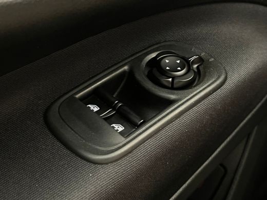 Fiat 500e Urban 24 kWh Cruise | Carplay | Digitaal Dashboard | Keyless | Climate Control | DAB | 16" Lichtm... ActivLease financial lease