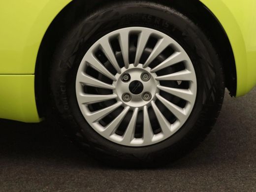 Fiat 500 Urban 24 kWh Cruise | Carplay | Digitaal Dashboard | Keyless | Climate Control | DAB | 16" Lichtm... ActivLease financial lease