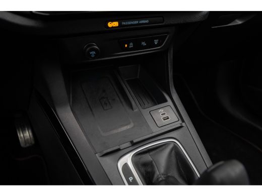 Ford Puma 1.0 EcoBoost Hybrid ST-Line X | Panorama Dak | Winter pack | Apple Carplay/Android Auto | Cruise ... ActivLease financial lease