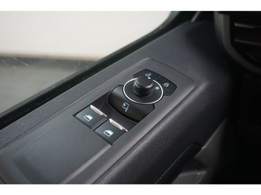 Ford Transit Custom 320 2.5 PHEV L2H1 Sport DC | 1-fase laadkabel mode 3 16A, 10 meter (PHEV) | 19 inch lichtmetalen ... ActivLease financial lease