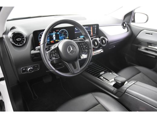 Mercedes-Benz B-Klasse 180 Automaat *1ste Eigenaar*Leer*Navigatie*Stoelverwarming* ActivLease financial lease