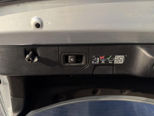 Mercedes-Benz CLA Aut. 180 AMG Sport | Trekhaak | Navi | Camera | Sfeer Verlichting | Nieuw Model | ActivLease financial lease