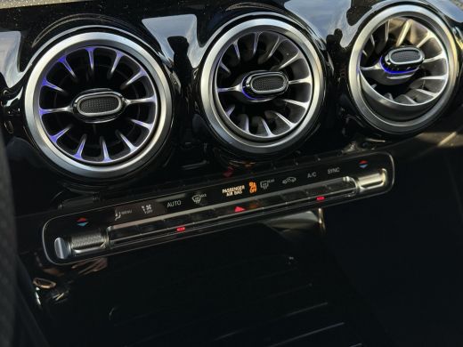 Mercedes-Benz CLA Aut. 180 AMG Sport | Trekhaak | Navi | Camera | Sfeer Verlichting | Nieuw Model | ActivLease financial lease