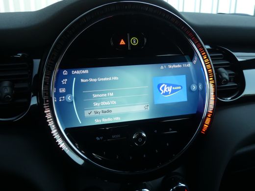 Mini Cooper S 2.0 Cooper S Classic | STOEL+VOORRUITVERWARMING | CAMERA | NAVI | GETINT GLAS | PARKEERSENSOREN |... ActivLease financial lease