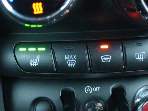 Mini Cooper S 2.0 Cooper S Classic | STOEL+VOORRUITVERWARMING | CAMERA | NAVI | GETINT GLAS | PARKEERSENSOREN |... ActivLease financial lease