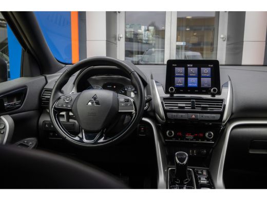 Mitsubishi Eclipse Cross 2.4 PHEV Intense+ | Trekgewicht 1500 kg. | Navi | Achteruitrijcamera | Cruise Control | Stoelverw... ActivLease financial lease