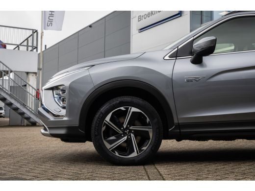 Mitsubishi Eclipse Cross 2.4 PHEV Intense+ | Trekgewicht 1500 kg. | Navi | Achteruitrijcamera | Cruise Control | Stoelverw... ActivLease financial lease