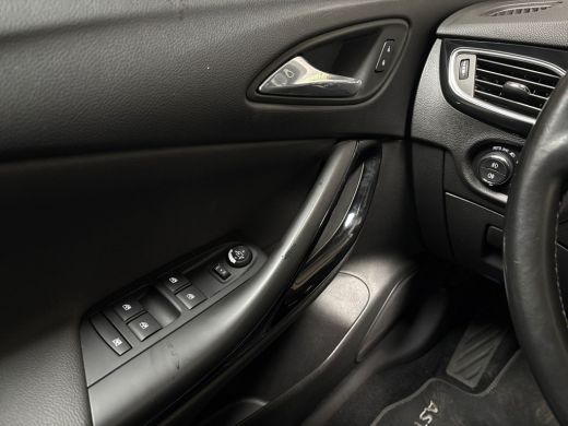Opel Astra 1.0 Innovation (APPLE CARPLAY, GROOT NAVI, CLIMATE, SPORTSTOELEN, ADAPTIVE CRUISE, GETINT GLAS, L... ActivLease financial lease