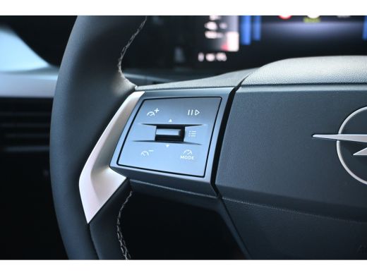 Opel Frontera Extended Range GS 54 kWh | Navigatie | Stuur/Stoelverwarming | Voorruitverwarming | Achteruitrijc... ActivLease financial lease