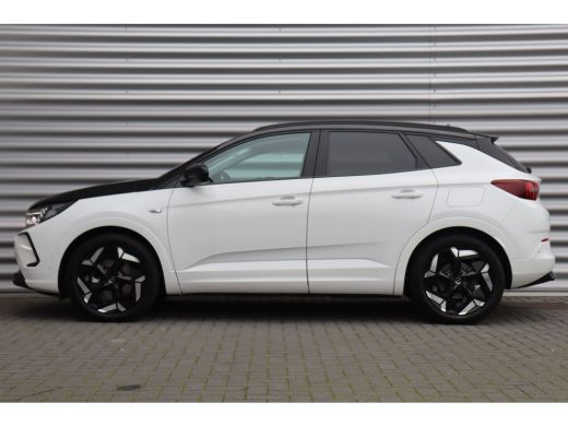 Opel Grandland 1.6 TURBO PLUG-IN HYBRID 300PK 4X4 GSE / NAVI / LEDER / CLIMA / LED / PDC / 20" LMV / CAMERA / AF... ActivLease financial lease