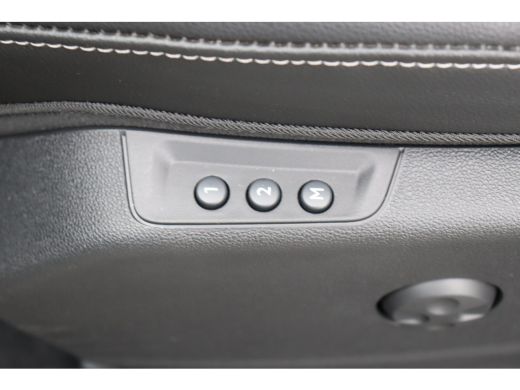 Opel Grandland 1.6 TURBO PLUG-IN HYBRID 300PK 4X4 GSE / NAVI / LEDER / CLIMA / LED / PDC / 20" LMV / CAMERA / AF... ActivLease financial lease