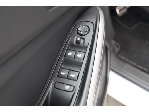 Opel Grandland 1.6 TURBO PLUG-IN HYBRID 300PK 4X4 GSE / NAVI / LEDER / CLIMA / LED / PDC / 20" LMV / CAMERA / AF... ActivLease financial lease