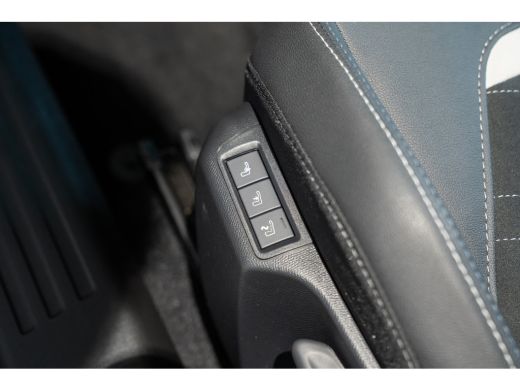 Opel Mokka 1.2 Turbo 136PK GS | Achterbank in delen neerklapbaar | Achteruitrijcamera | Afwijkende dakkleur ActivLease financial lease