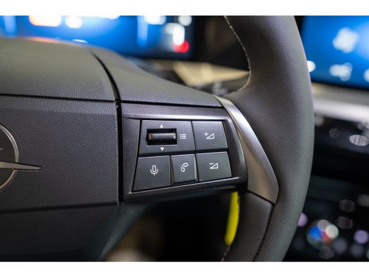 Opel Mokka 1.2 Turbo 136PK GS | Achterbank in delen neerklapbaar | Achteruitrijcamera | Afwijkende dakkleur ActivLease financial lease