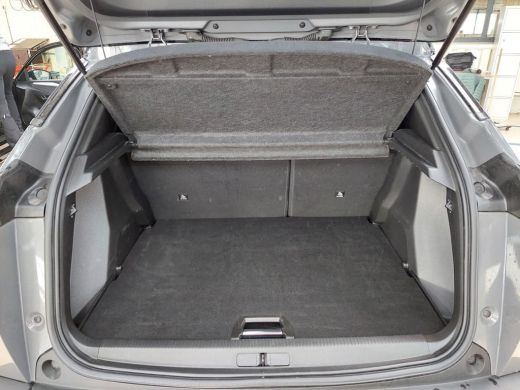 Peugeot 2008 1.2 Hybrid 145 GT | Automaat | Navigatie | Camera voor + achter | Massage | Stoelverwarming | Alc... ActivLease financial lease